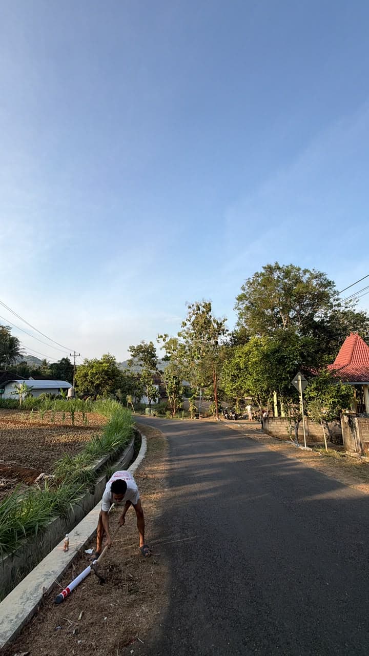 Dokumentasi pembuatan reflektor pembatas jalan 2